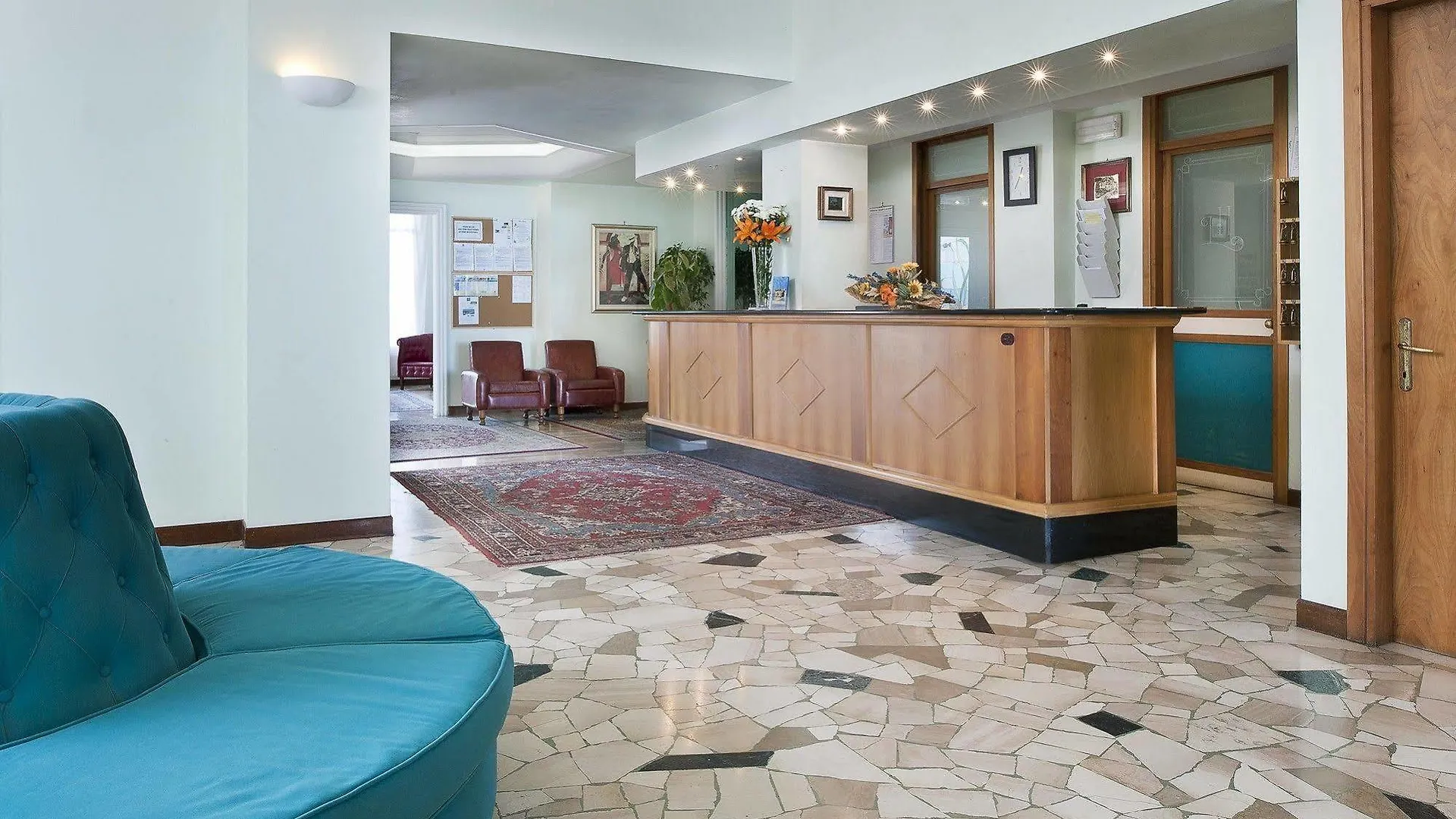 Hotel Tritone Jesolo Lido  利多迪迪耶索洛